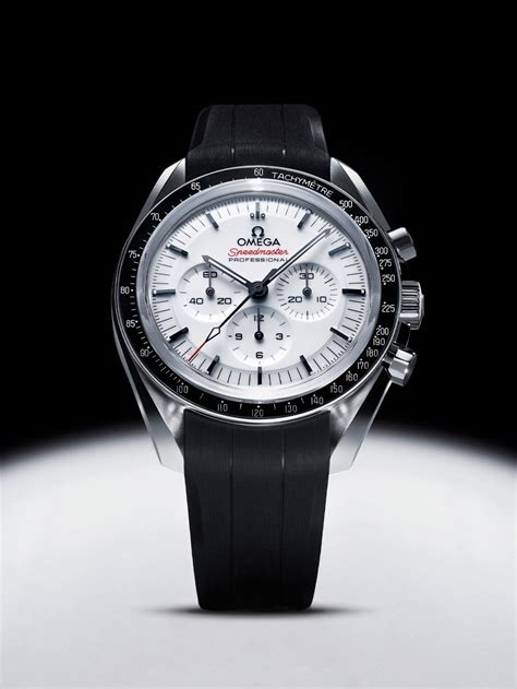 omega speedmaster white dial black subdials|Omega Speedmaster 44.25 black.